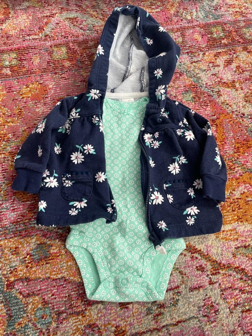 Carters Floral Navy Hoodie & Mint Floral Bodysuit Set 0-3 months Baby girl